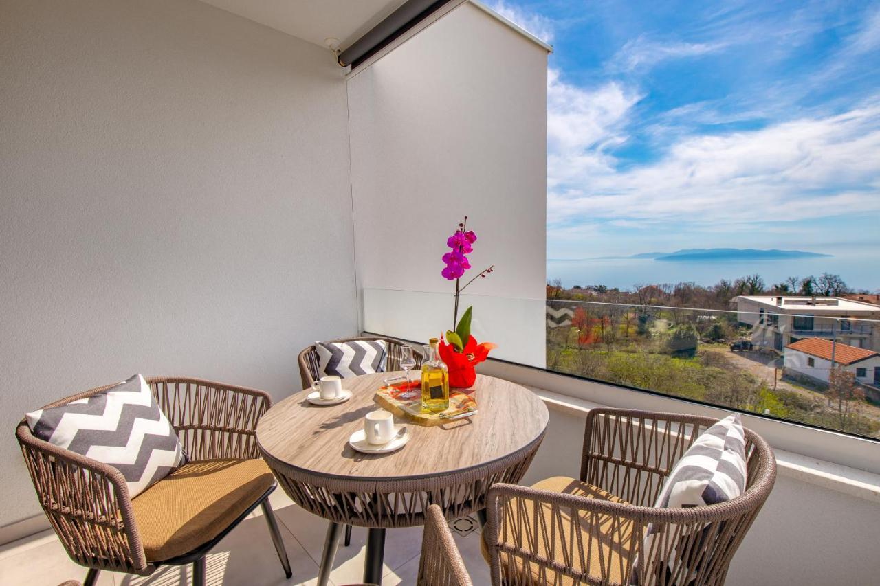 Apartment Top View With Balcony And Private Parking Rijeka Exterior foto